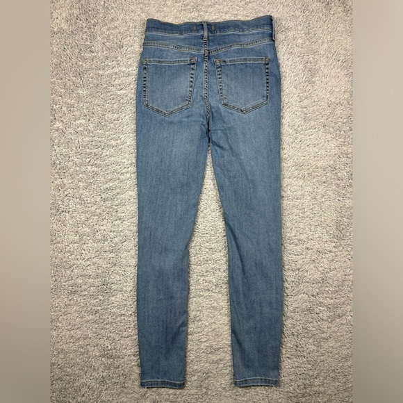 Free People Jeans Womens 26 Skinny Light Wash Casual Knee Hole Distressed Grunge - Picture 3 of 3
